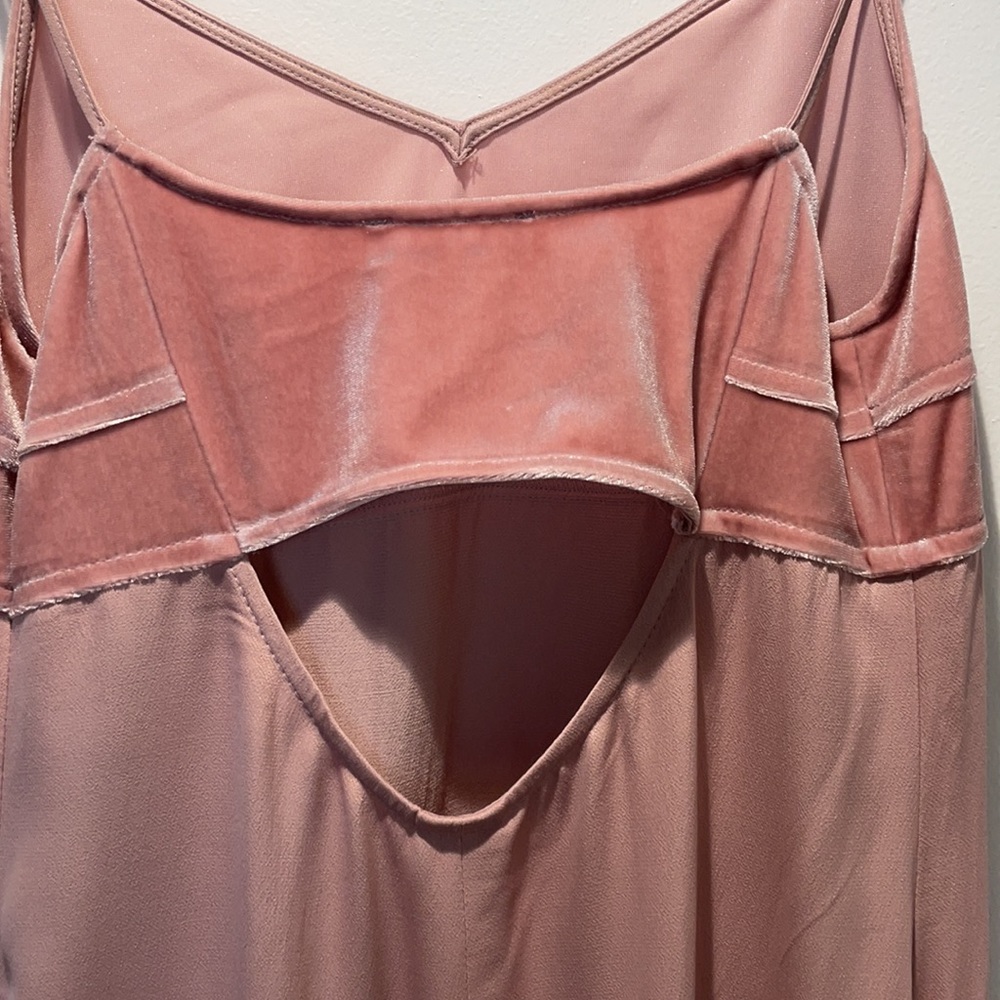 Dress - Picture 6 of 11